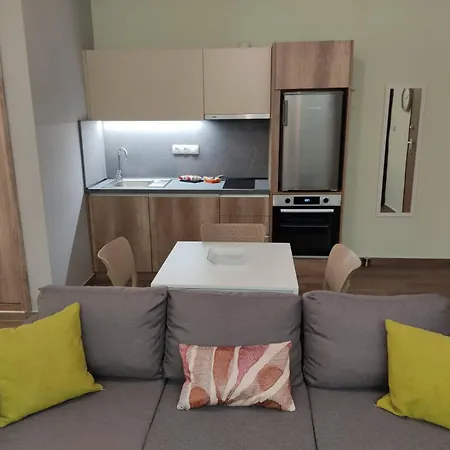 Aliki's 1 Apartment